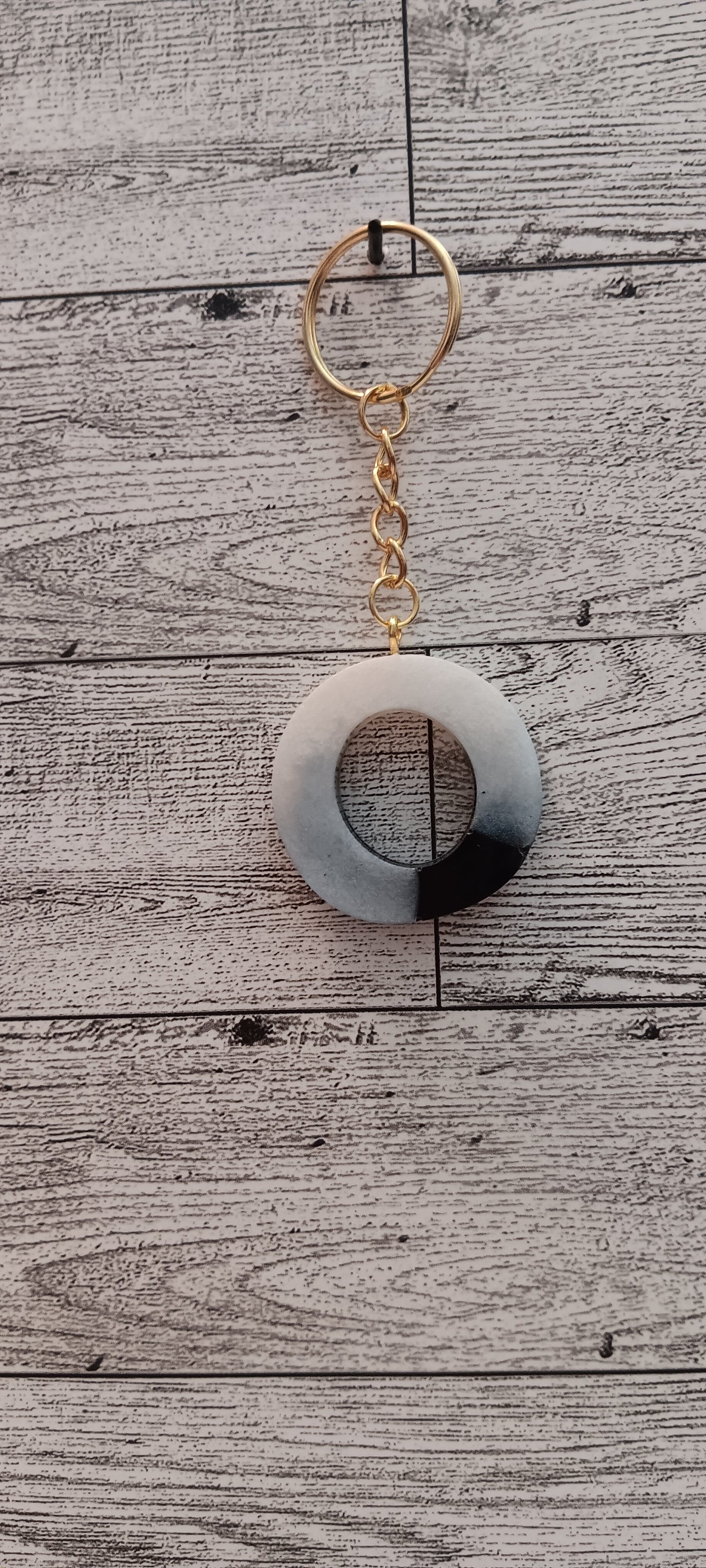 Black and White O Keychain