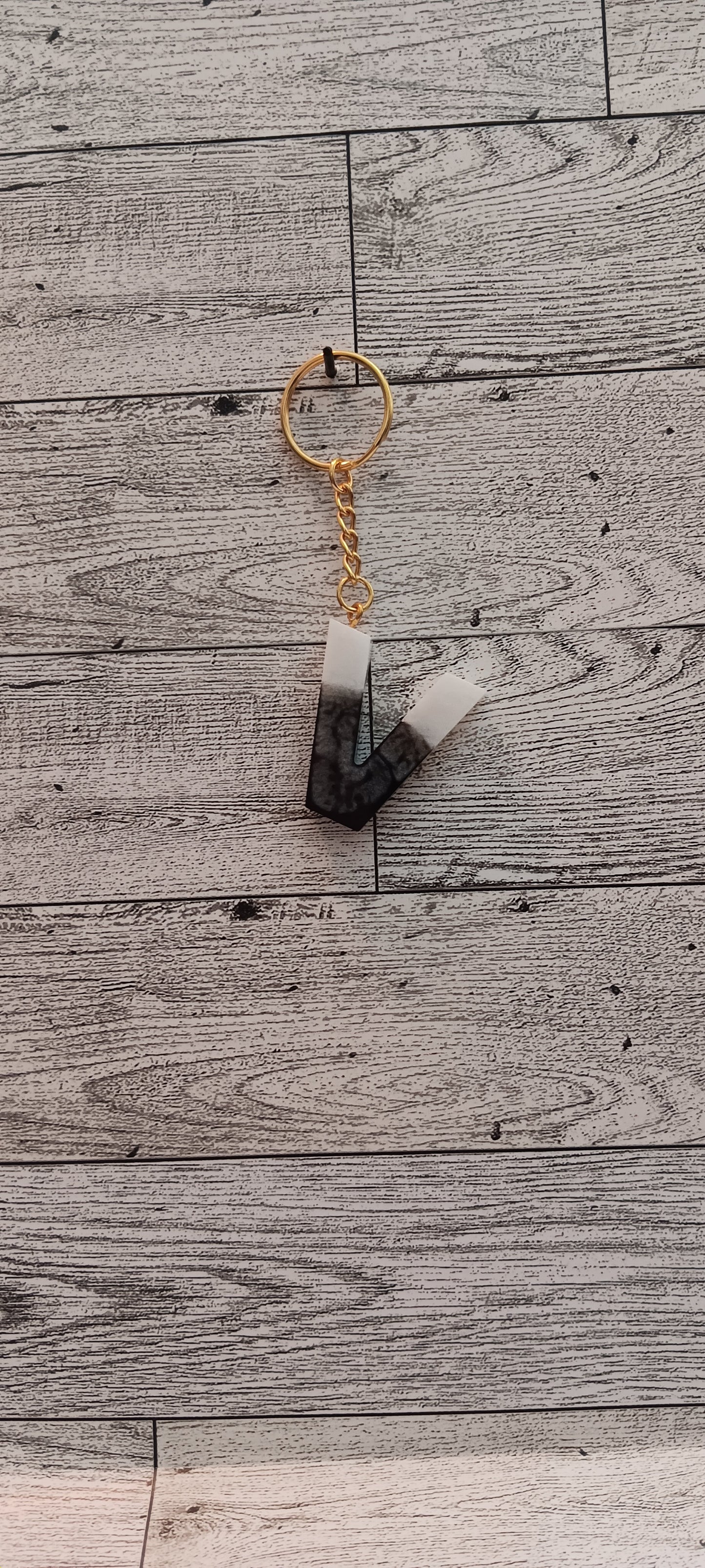 Black and white V Keychain